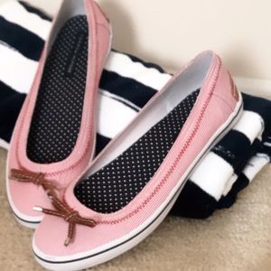 Tommy Hilfiger Women’s Ballet Flat Sneaker size 8